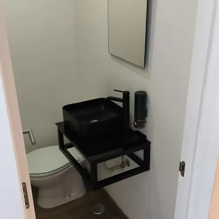 Hostel Figueira House In Beira Minho Lisbon